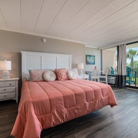 Ground Floor Ocean Front Studio - Caravelle Resort 124 Myrtle Beach Luaran gambar