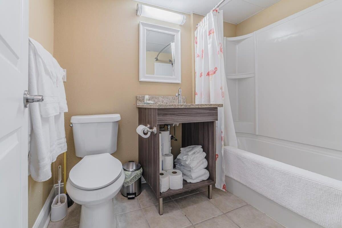 Ground Floor Ocean Front Studio - Caravelle Resort 124 Myrtle Beach Luaran gambar